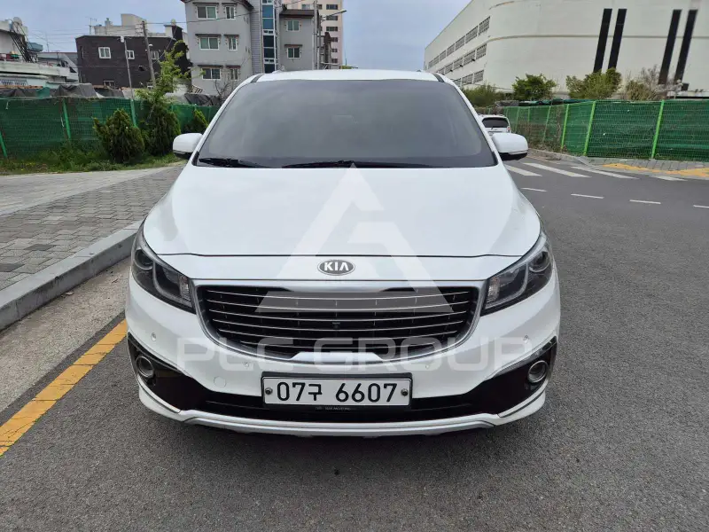 2017 KIA Carnival