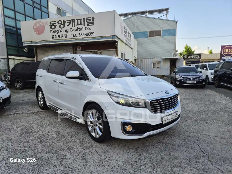 2017 KIA Carnival
