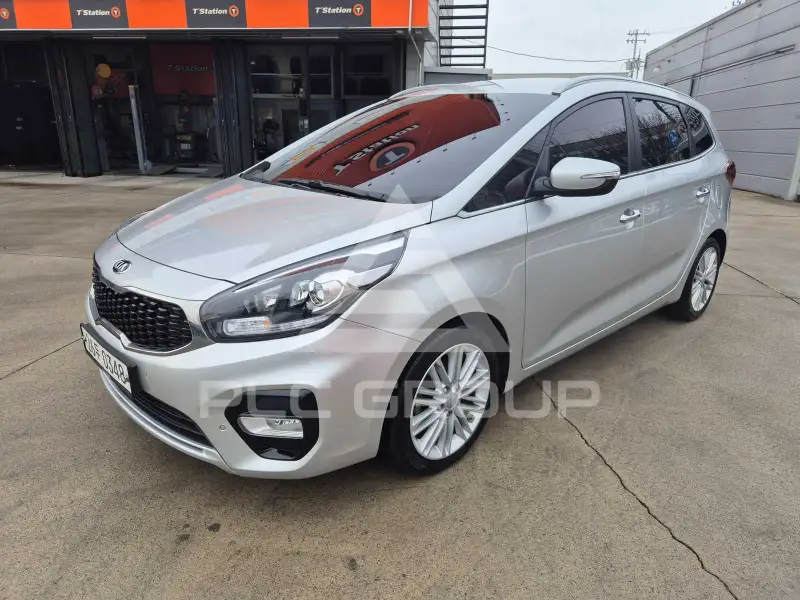 2017 KIA Carens