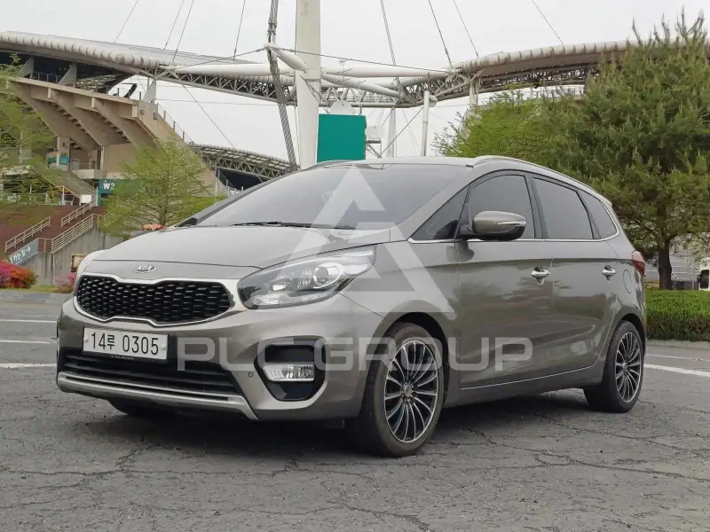 2017 KIA Carens