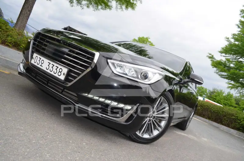2017 Genesis G90
