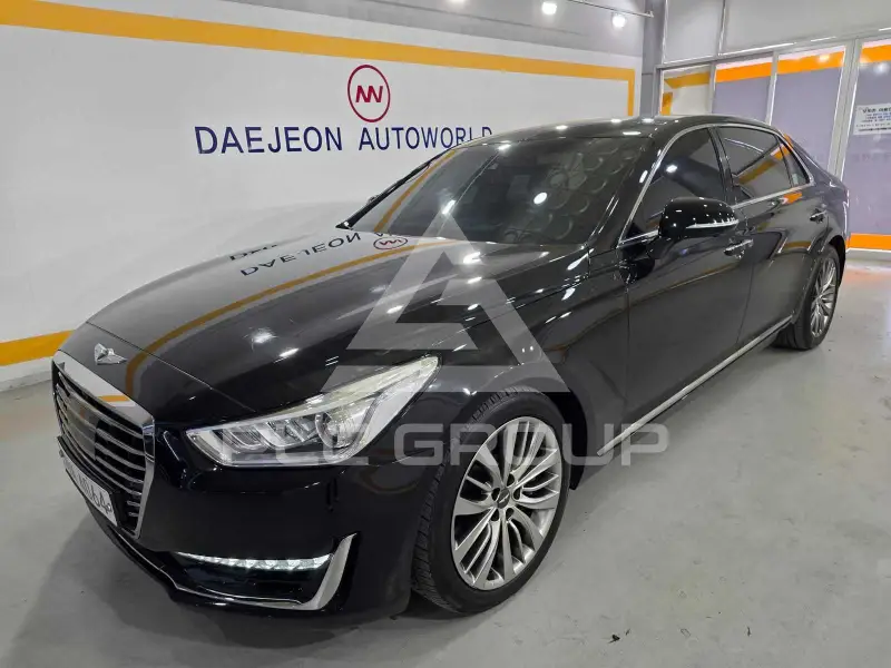2017 Genesis G90