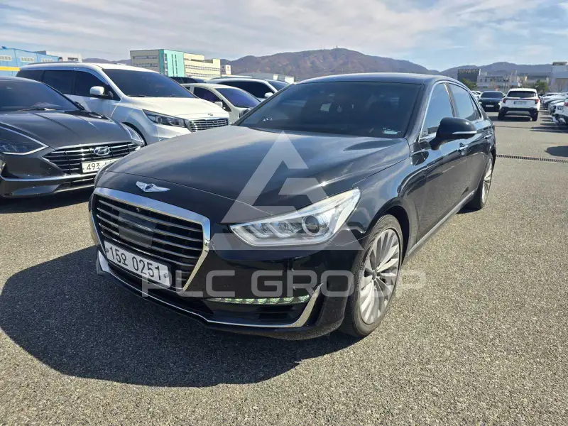 2017 Genesis G90