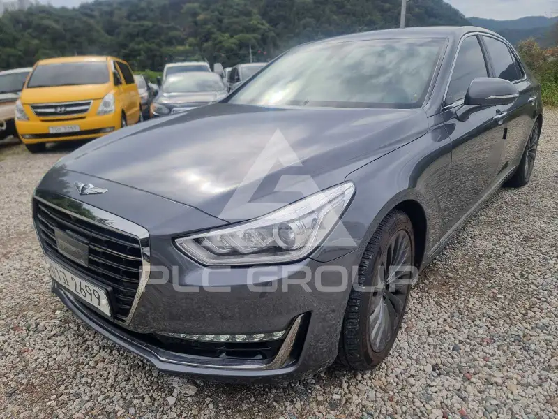 2017 Genesis G90