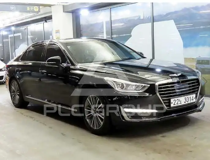 2017 Genesis G90