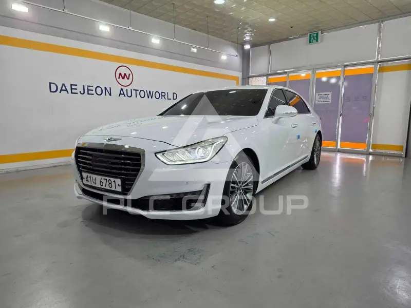 2017 Genesis G90