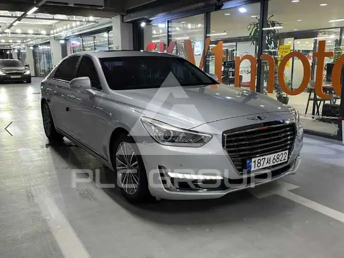 2017 Genesis G90