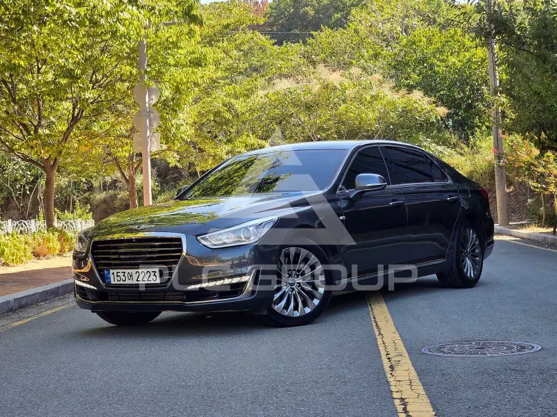 2017 Genesis G90
