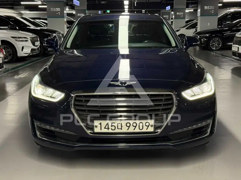 2017 Genesis EQ900