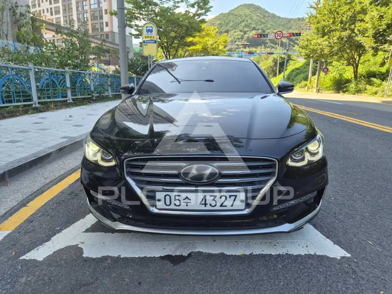 2017 Hyundai Grandeur