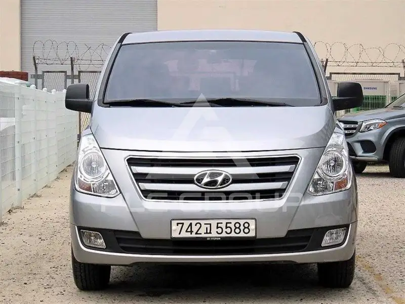 2017 Hyundai Starex