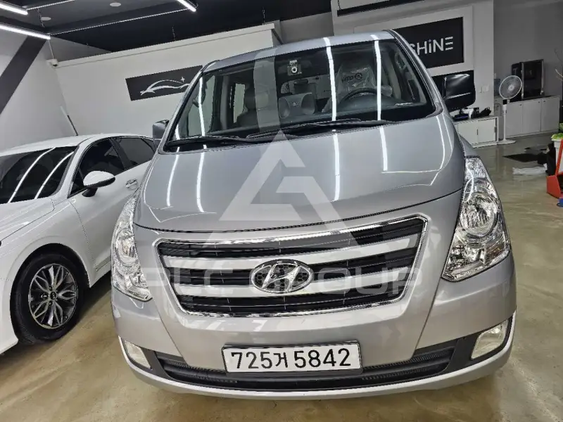 2017 Hyundai Starex
