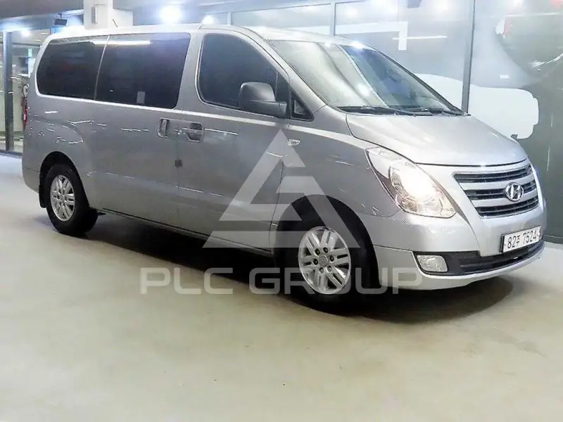 2017 Hyundai Starex