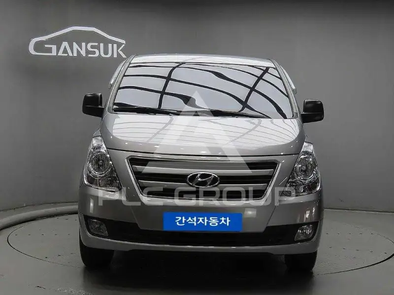2017 Hyundai Starex