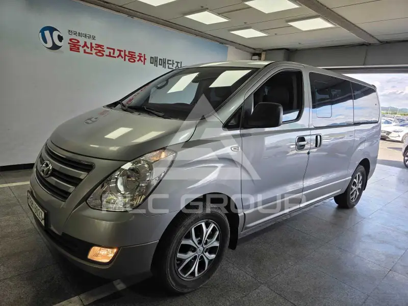 2017 Hyundai Starex