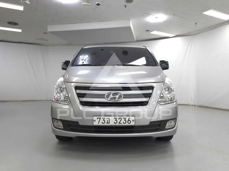 2017 Hyundai Starex