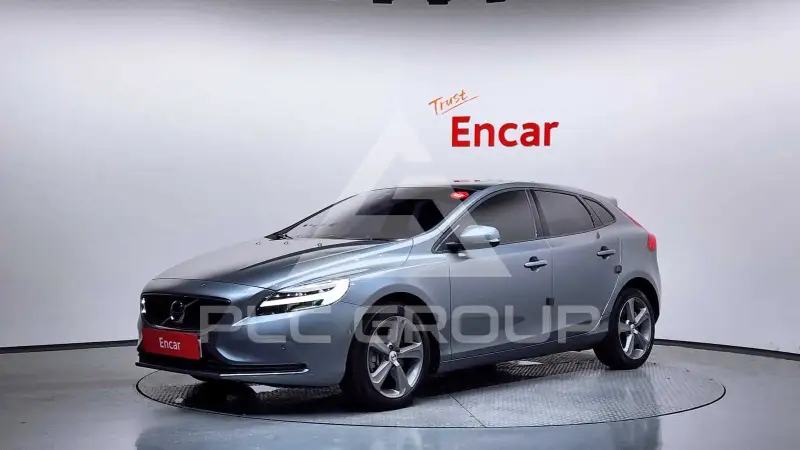 2017 Volvo V40