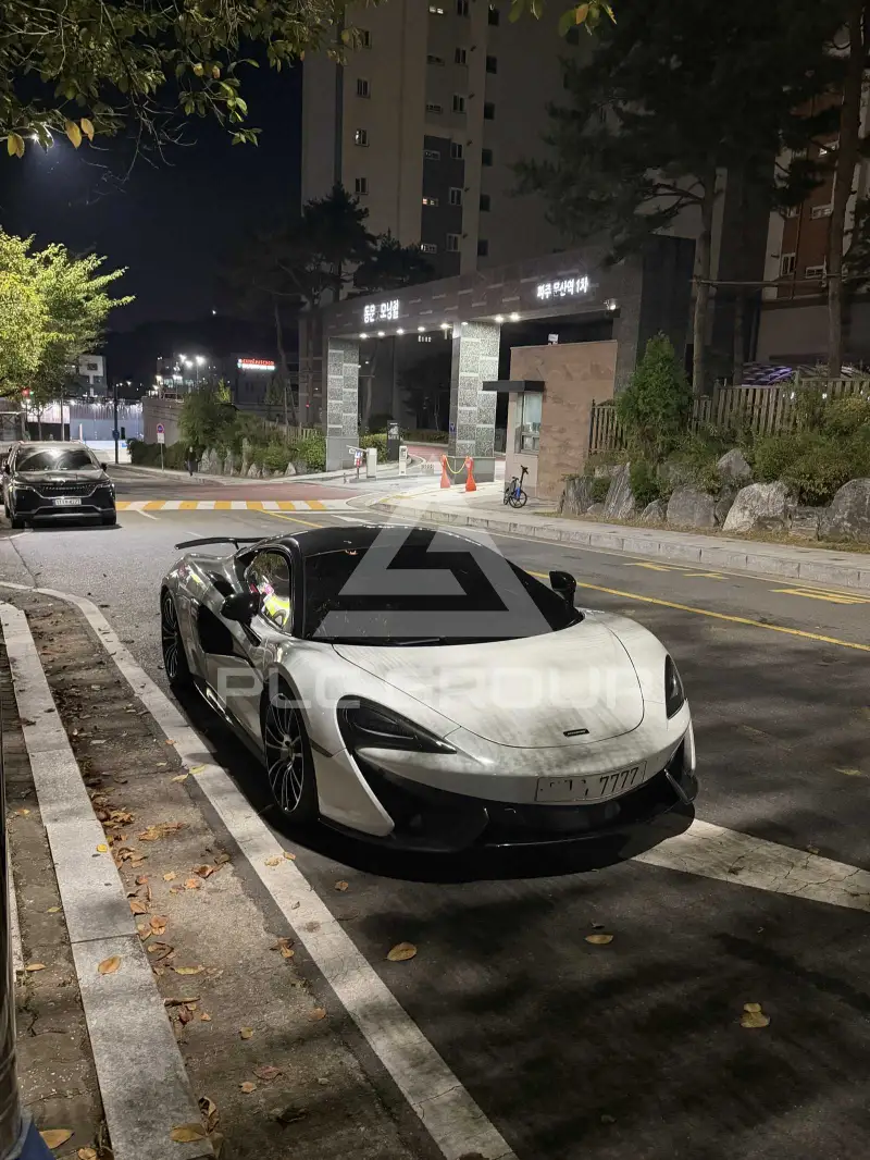 2017 McLaren 570S