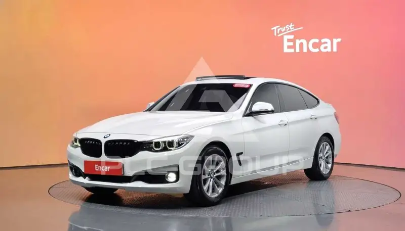 2018 BMW 320