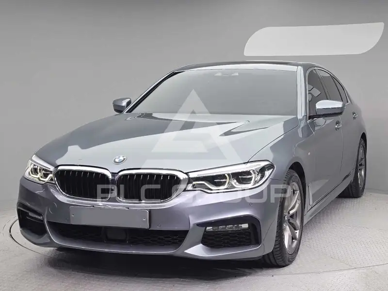 2018 BMW 520M