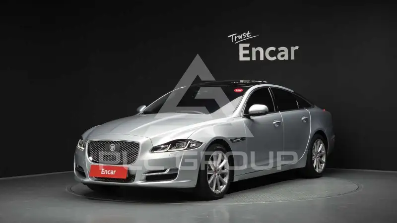 2018 Jaguar XJ