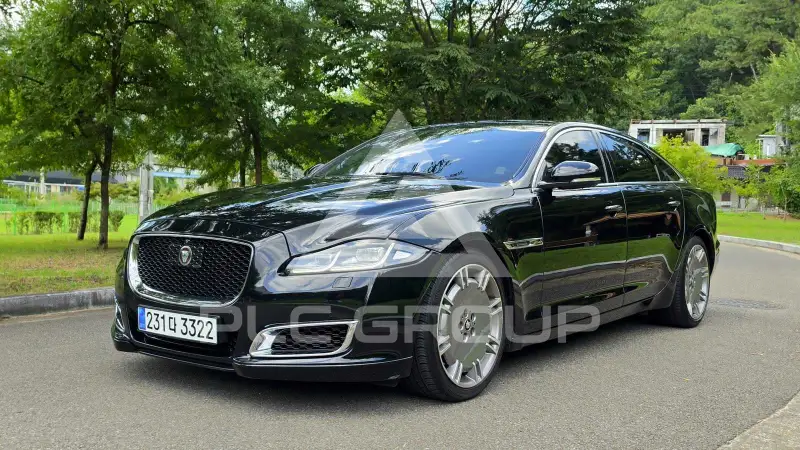 2018 Jaguar XJ