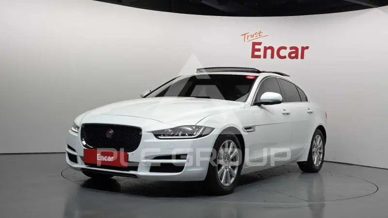 2018 Jaguar XE