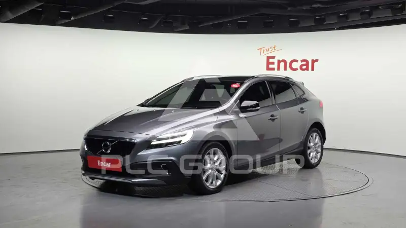 2018 Volvo V40