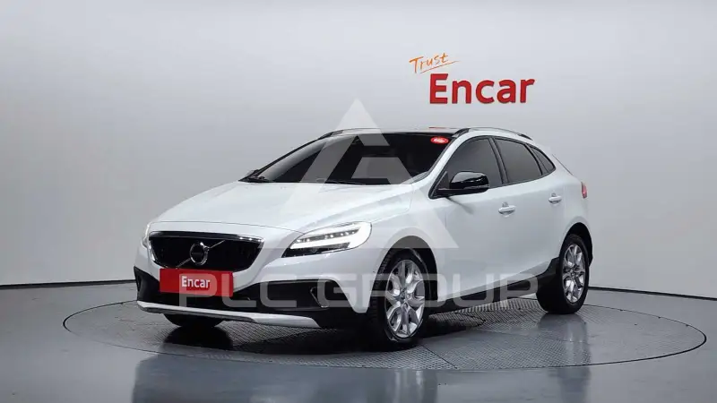 2018 Volvo V40