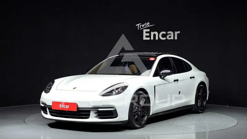 2018 Porsche Panamera
