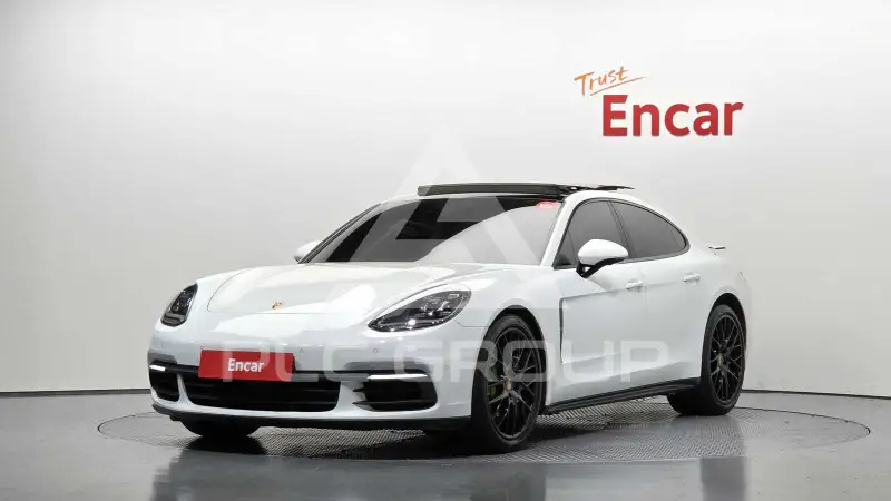 2018 Porsche Panamera