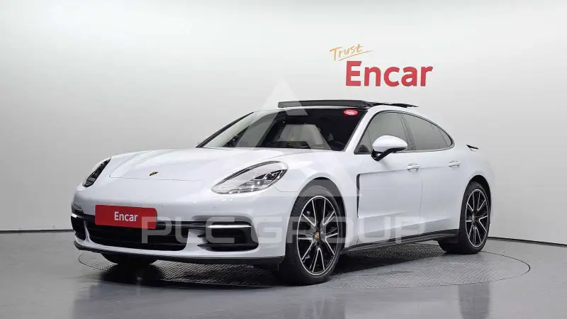 2018 Porsche Panamera