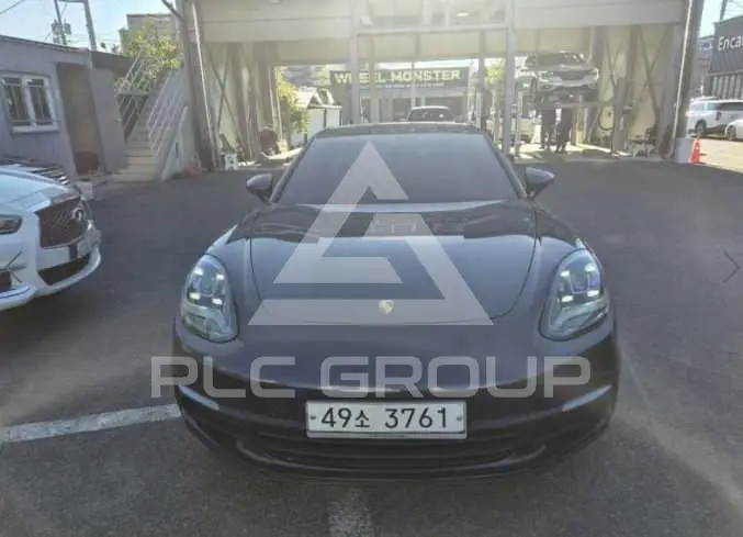2018 Porsche Panamera
