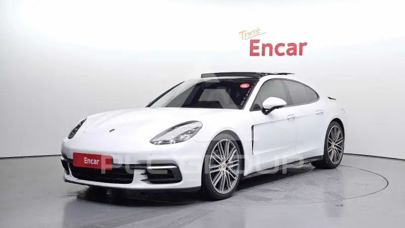 2018 Porsche Panamera