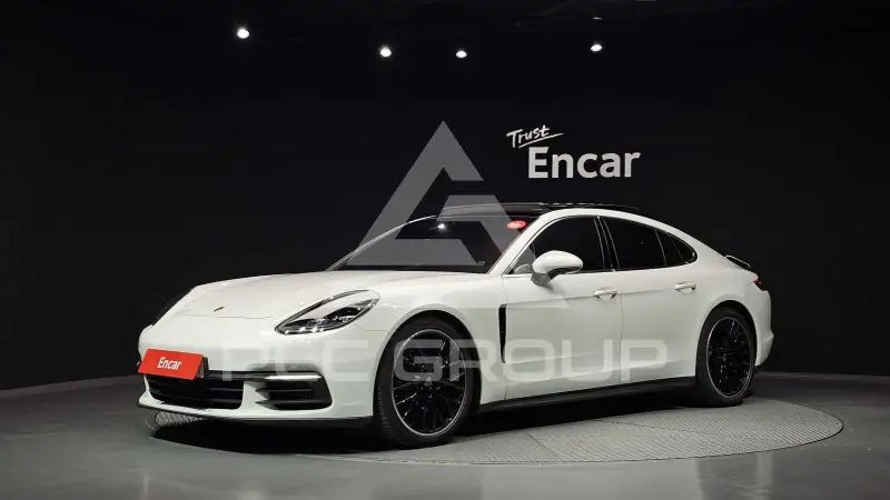 2018 Porsche Panamera