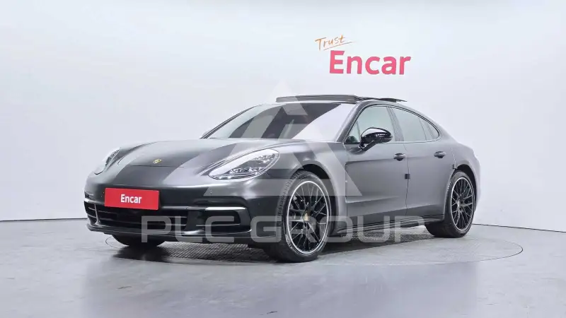 2018 Porsche Panamera