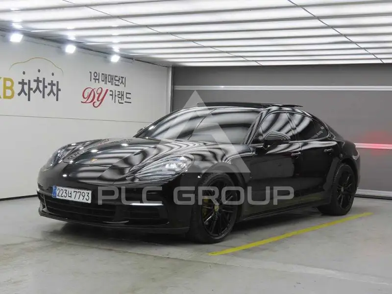 2018 Porsche Panamera