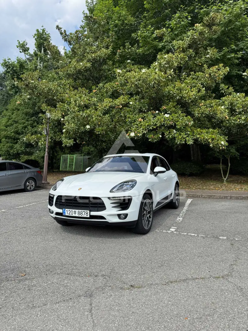 2018 Porsche MACAN