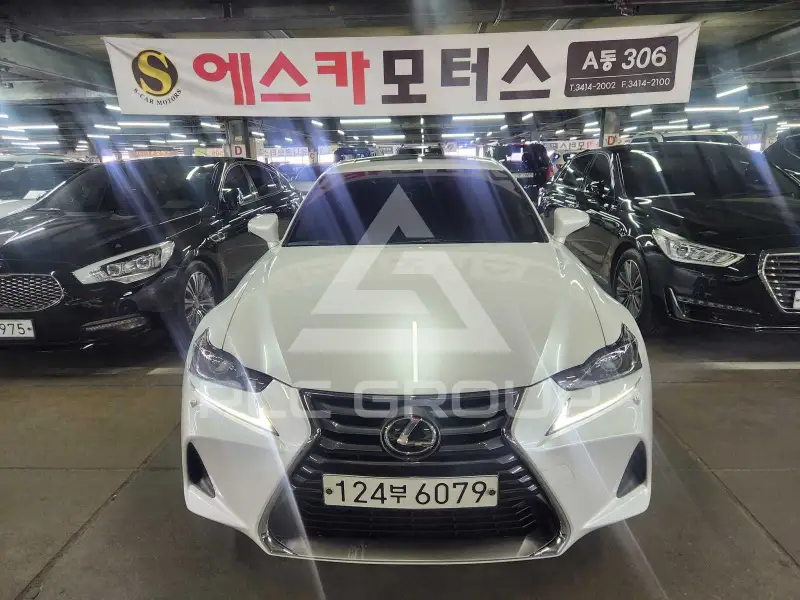 2018 Lexus IS