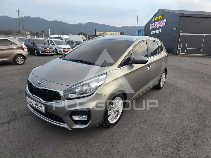 2018 KIA Carens