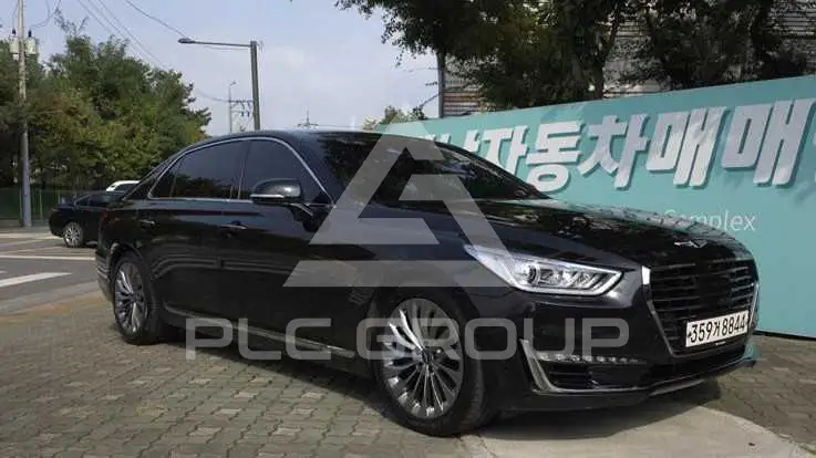2018 Genesis G90