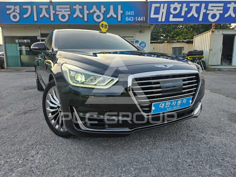 2018 Genesis G90