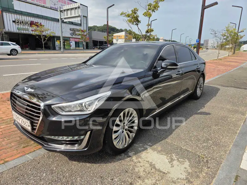 2018 Genesis G90