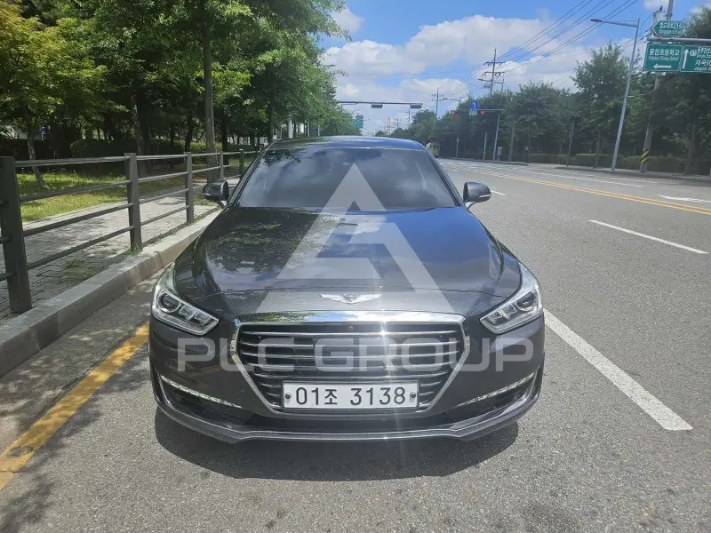 2018 Genesis G90