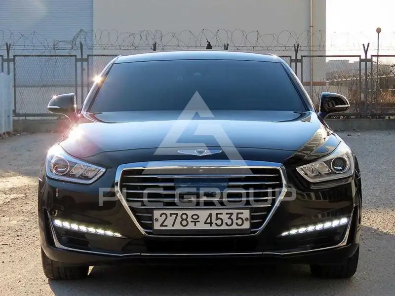 2018 Genesis G90