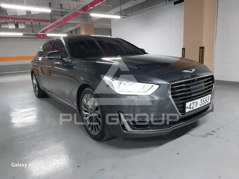 2018 Genesis G90