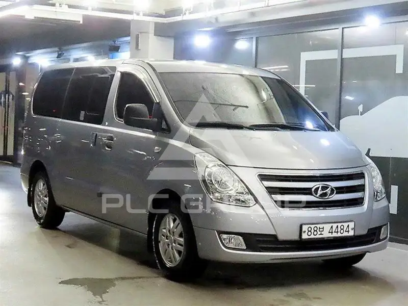 2018 Hyundai Starex