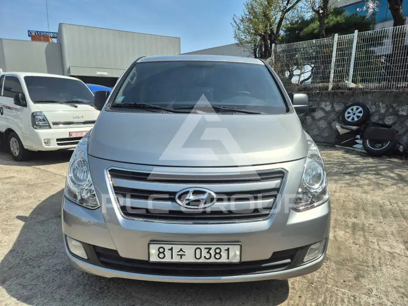 2018 Hyundai Starex