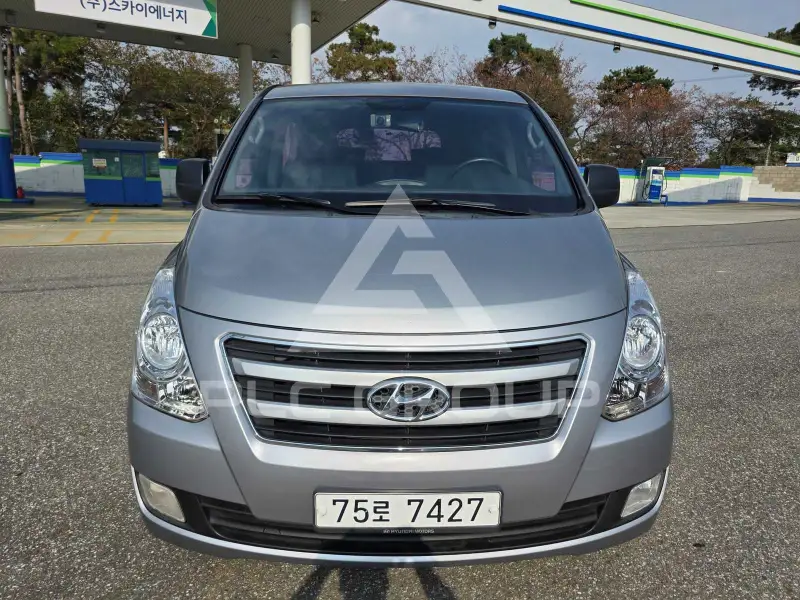 2018 Hyundai Starex