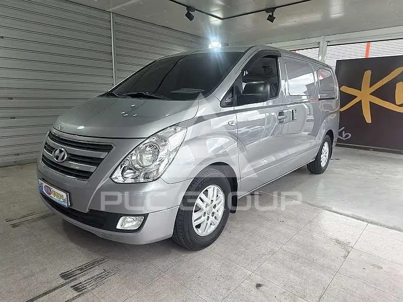 2018 Hyundai Starex